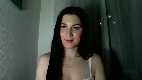 katie_foxi online show from June 2, 10:44 pm