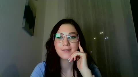 Snapshot of katie_foxi chatting on February 21, 5:09 pm katie_foxi online show from February 21, 5:09 pm