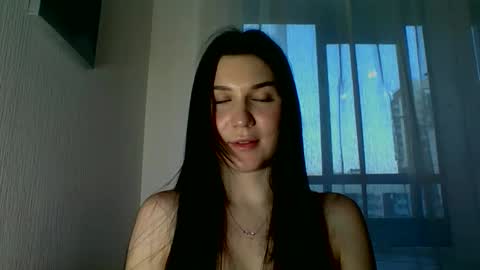 katie_foxi online show from March 22, 5:52 pm