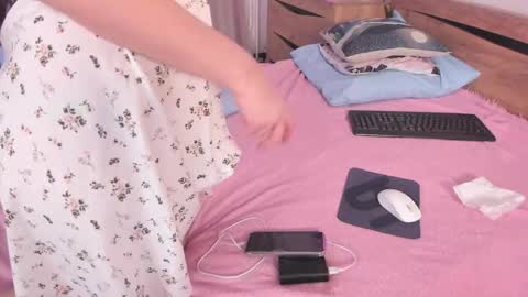 Kate online show from May 19, 7:43 pm