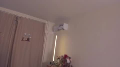 Kate online show from December 15, 1:27 pm