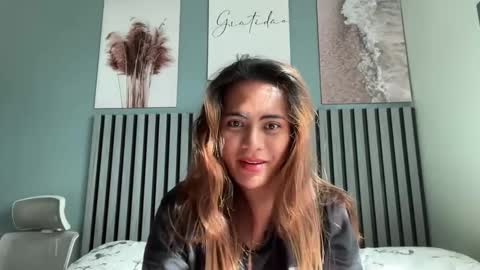 katiefrox  online show from November 3, 12:25 am