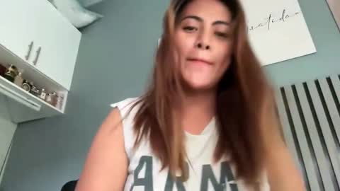 katiefrox  online show from October 30, 1:52 am