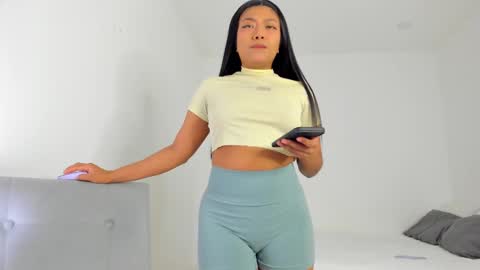 Snapshot of katnees_correa chatting on February 26, 5:24 am Follow me on instagram and twitter as correaktnees online show from February 26, 5:24 am