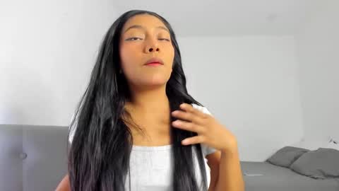 Snapshot of katnees_correa chatting on March 2, 7:21 am Follow me on instagram and twitter as correaktnees online show from March 2, 7:21 am