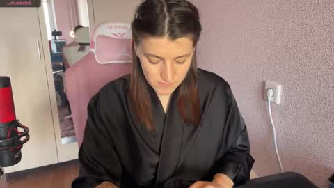 Snapshot of katrin_kristal chatting on February 14, 12:47 pm naked in pvt show 100 tk online show from February 14, 12:47 pm