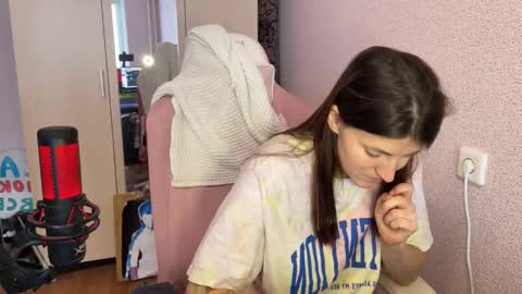 Snapshot of katrin_kristal chatting on March 2, 1:09 pm naked in pvt show 100 tk online show from March 2, 1:09 pm