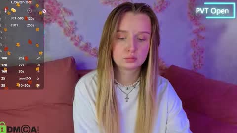 Katrina Bail online show from November 25, 4:47 am