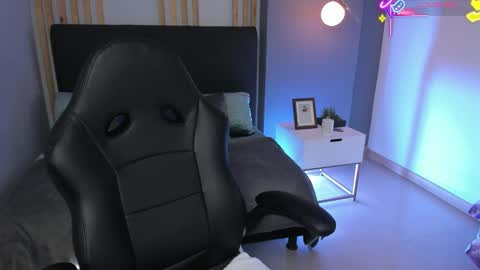 Snapshot of kattarina_ chatting on October 4, 4:55 pm kattarina_ online show from October 4, 4:55 pm
