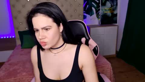 KattieSims online show from February 27, 10:09 pm