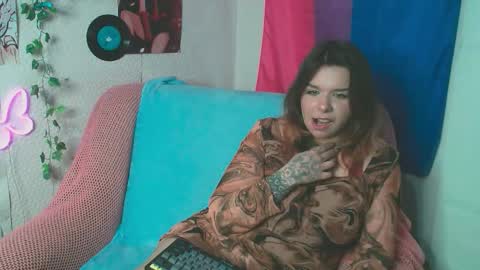 Katti online show from March 25, 4:54 pm