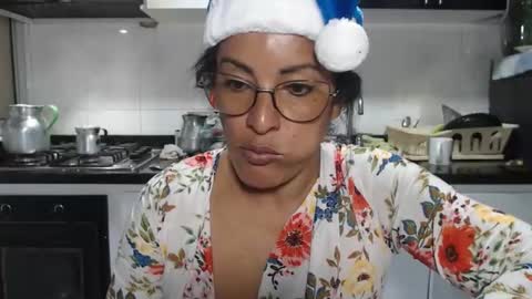 KattleyaGrey online show from December 19, 9:07 pm