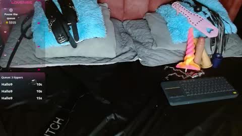 Arianna online show from October 11, 9:06 pm