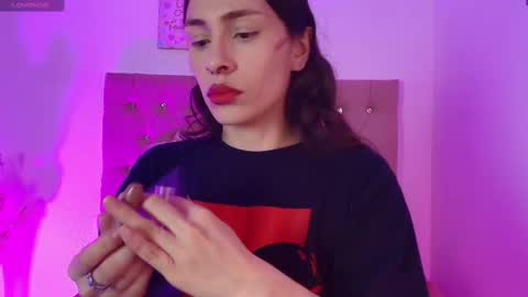 Snapshot of katy_van chatting on September 19, 4:11 am Katy Van online show from September 19, 4:11 am