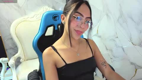 katyrider_a online show from October 20, 2:09 pm