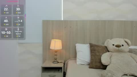   online show from November 6, 11:27 am