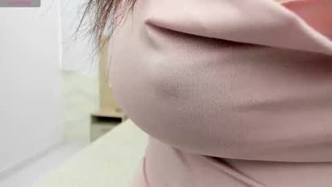   online show from September 9, 11:32 am