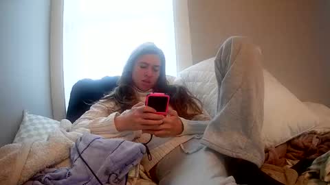 kaylaelizabeth97 online show from February 21, 9:37 pm