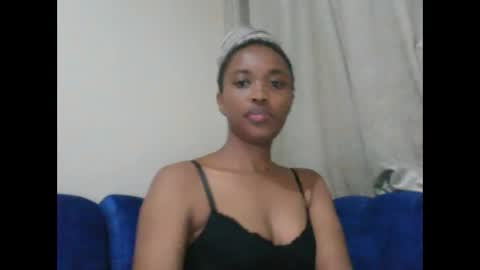 kaylar online show from November 20, 11:28 pm