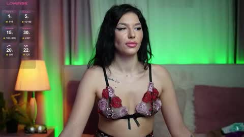 Snapshot of kayleecali chatting on September 28, 1:12 am Kaylee online show from September 28, 1:12 am