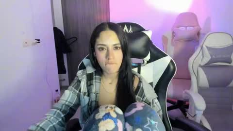 kaylie online show from October 31, 4:03 am