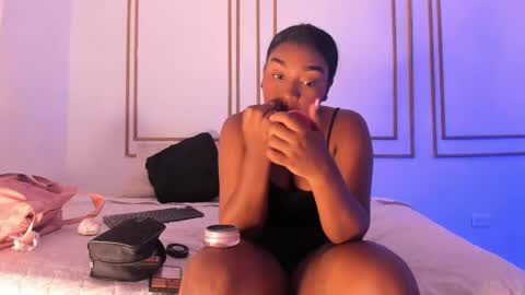 Kayna online show from April 14, 7:14 pm