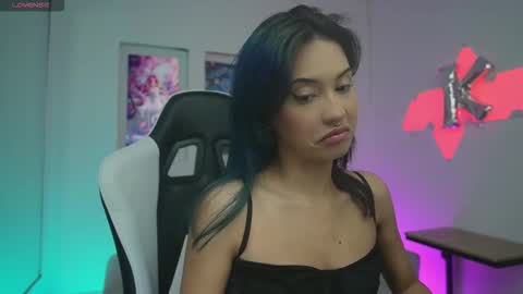 Kayra online show from November 27, 12:30 pm