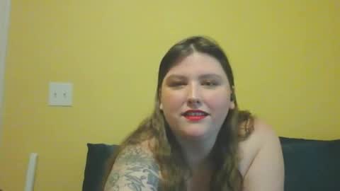 Snapshot of kaytiebird96 chatting on October 27, 3:29 pm Katie Bird online show from October 27, 3:29 pm