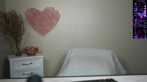 EliandKylie online show from February 19, 3:39 am