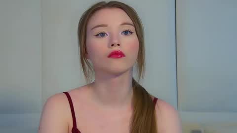 Keira online show from May 7, 6:22 pm