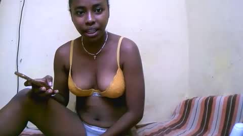 keisha759446 online show from November 15, 3:24 pm