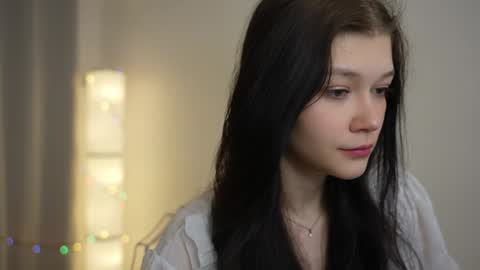 Snapshot of kelly_ember chatting on January 1, 2:20 pm KELLY online show from January 1, 2:20 pm