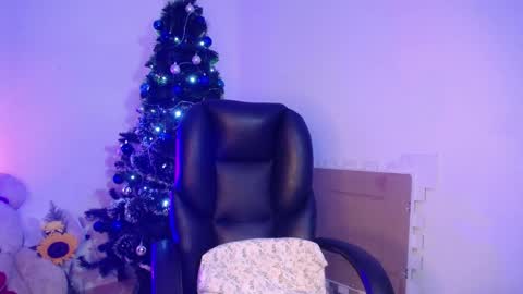 elena online show from December 31, 3:01 am