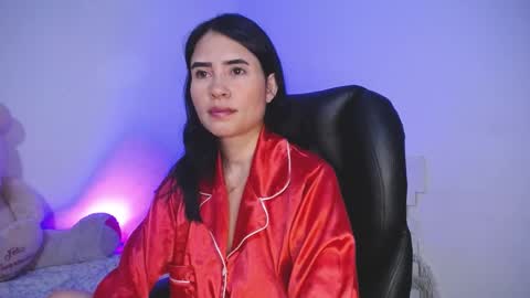 elena online show from December 10, 2:06 pm