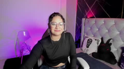 kellymurmonth online show from December 2, 2:35 am