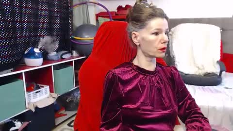 kelly online show from February 27, 10:04 am