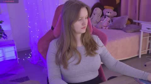 kelly online show from February 17, 5:07 am