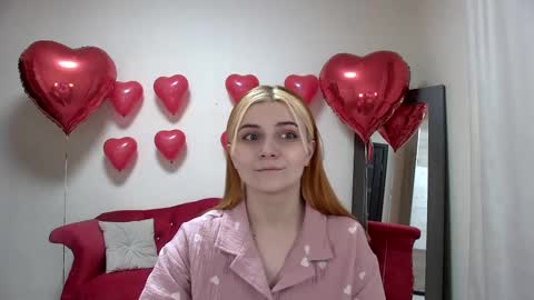Snapshot of kellystoneys chatting on February 10, 3:42 pm Kelly Stoneys online show from February 10, 3:42 pm