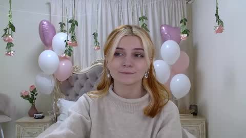 Snapshot of kellystoneys chatting on February 14, 4:41 pm Kelly Stoneys online show from February 14, 4:41 pm
