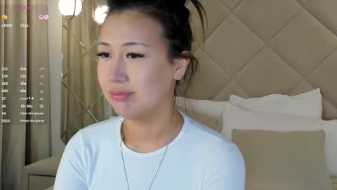 kellyy_bern online show from November 12, 1:03 am