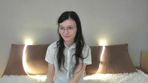 Kelsirabenold online show from April 5, 4:22 am