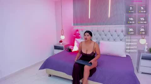 Snapshot of kelsy_monroy_ chatting on October 30, 8:54 pm Kelsy  online show from October 30, 8:54 pm