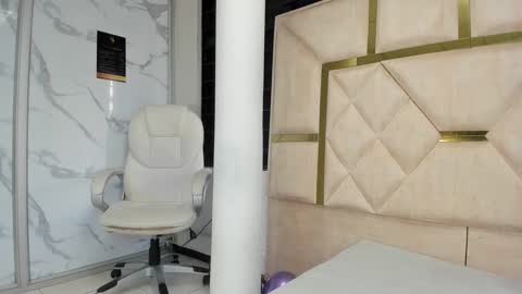 Snapshot of kendall69__ chatting on September 11, 3:34 pm kendall69__ online show from September 11, 3:34 pm