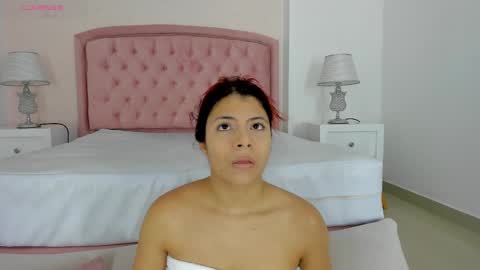Snapshot of kendall__fox chatting on February 13, 5:16 am Kendall online show from February 13, 5:16 am