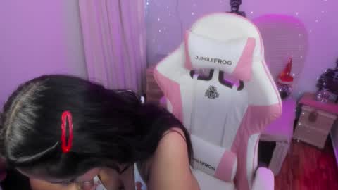 KendallHoule online show from October 4, 1:17 pm