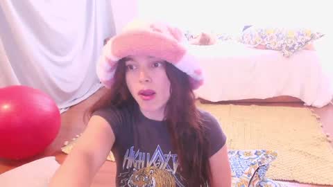 Snapshot of kendalltyler chatting on September 30, 4:45 pm kendall online show from September 30, 4:45 pm