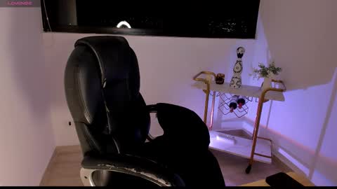 Snapshot of kendra_bennz_ chatting on October 23, 11:55 pm kendra Benz online show from October 23, 11:55 pm