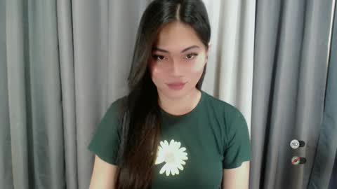 Snapshot of kendra_slut chatting on February 27, 1:05 am K E N D R A online show from February 27, 1:05 am