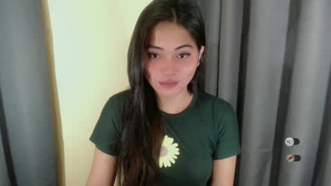 Snapshot of kendra_slut chatting on March 3, 9:34 pm K E N D R A online show from March 3, 9:34 pm