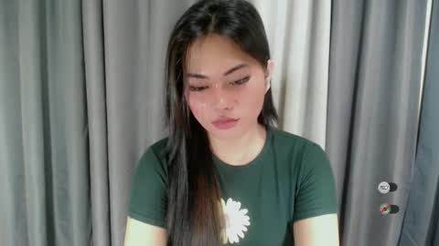 Snapshot of kendra_slut chatting on February 28, 6:20 pm K E N D R A online show from February 28, 6:20 pm